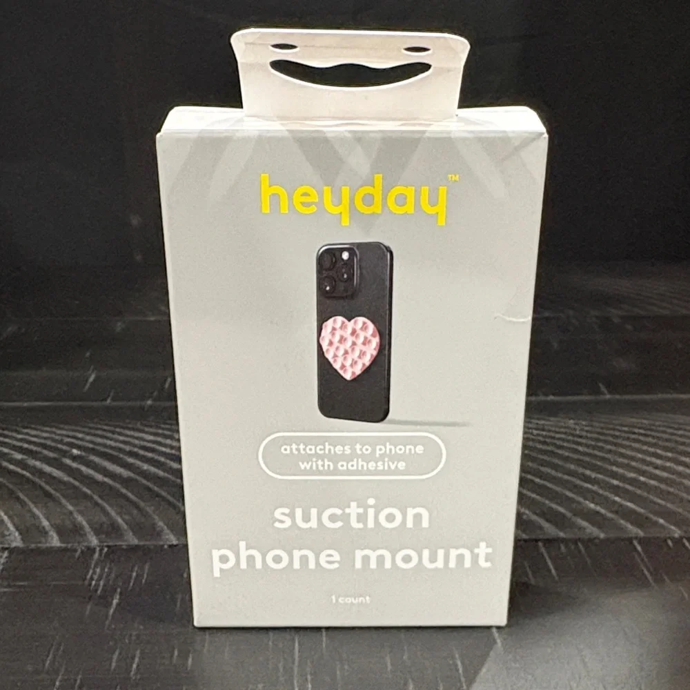 Heyday Heart Shaped Suction Phone Mount - Pink